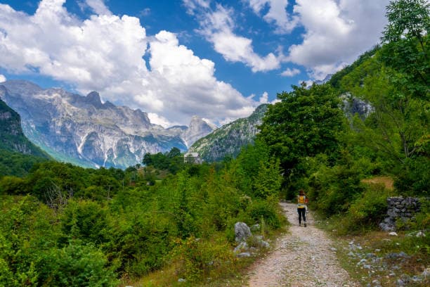 Chia Charity Hike Albania 2027